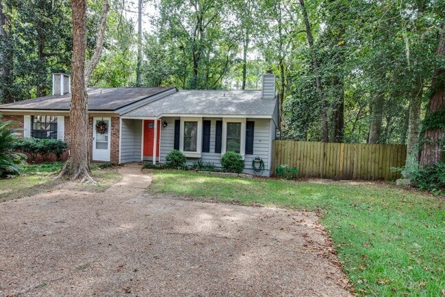 Building Photo - 2135 Victory Garden Ln