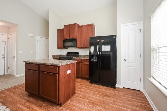 Building Photo - 138 Hill Side Way