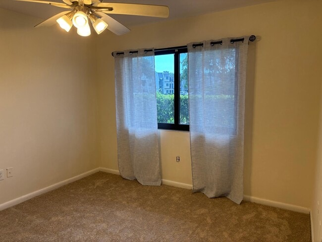 Building Photo - 4248 Deste Ct