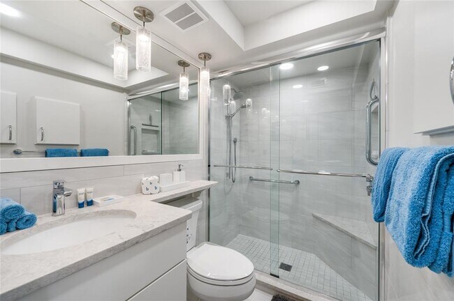 Building Photo - 6400 Flotilla Dr