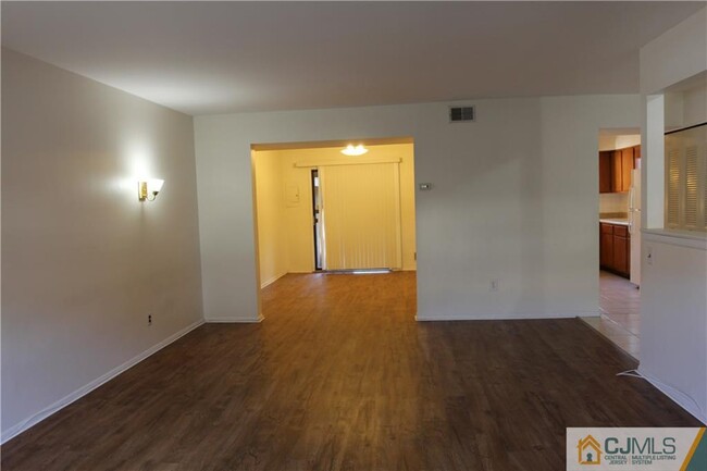 Building Photo - 5604 Hana Rd