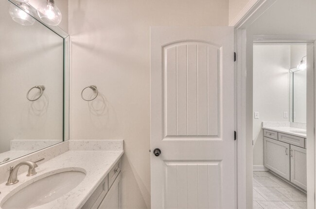 Building Photo - 9141 Holstein Dr