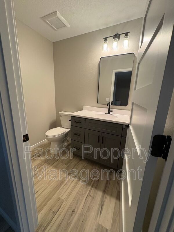Building Photo - 3208 Scotch Ln