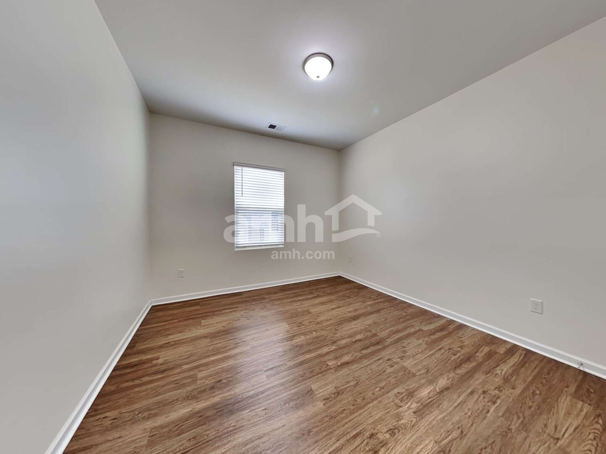 Building Photo - 118 Orion Way