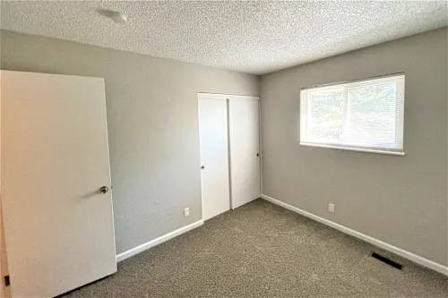 Building Photo - 15804 E Oxford Ave