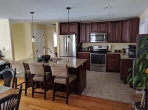 Building Photo - 90 Hickory Hill Rd