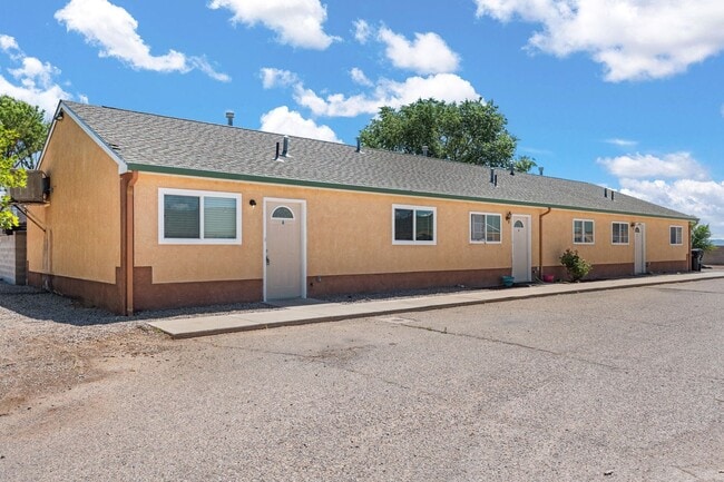 Building Photo - 530 Arizona St