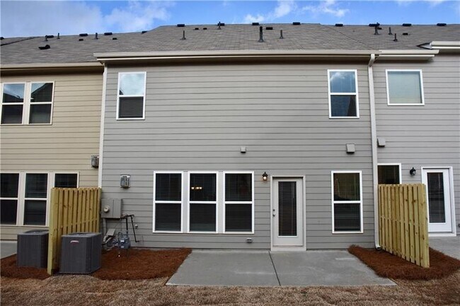 Building Photo - 1223 Foxcroft Ln