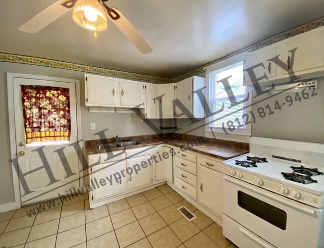 Building Photo - Large Two Bedroom Home North