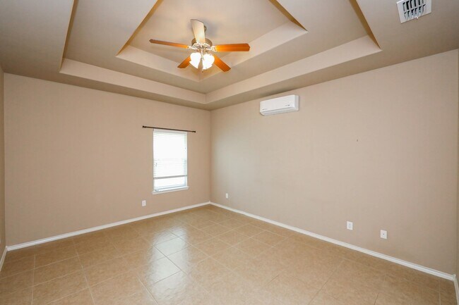Building Photo - 117 Veracruz Dr