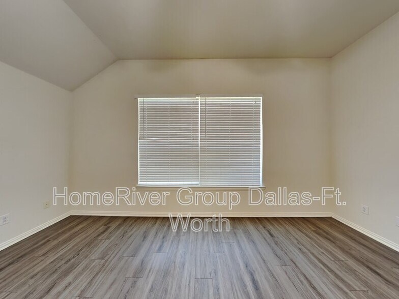Building Photo - 803 Dover Park Trail
