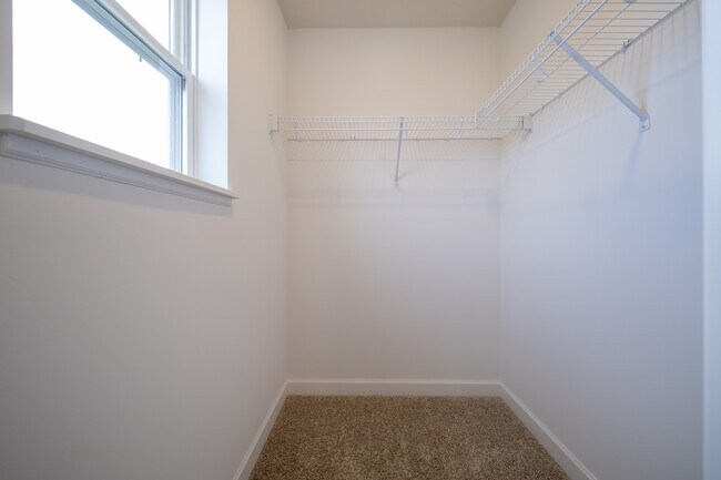 Building Photo - 22660 Isla Wy