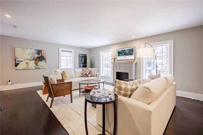 Building Photo - 230 San Gabriel Dr