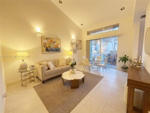 Building Photo - 1122 SW 158th Ave