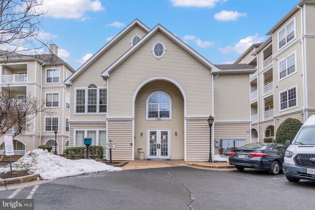 Building Photo - 4560 Strutfield Ln