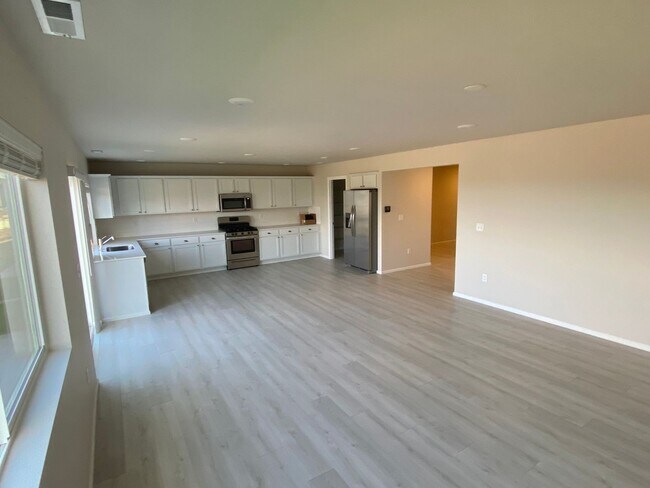 Building Photo - Brand New Home with Fantastic Views in Belfair.