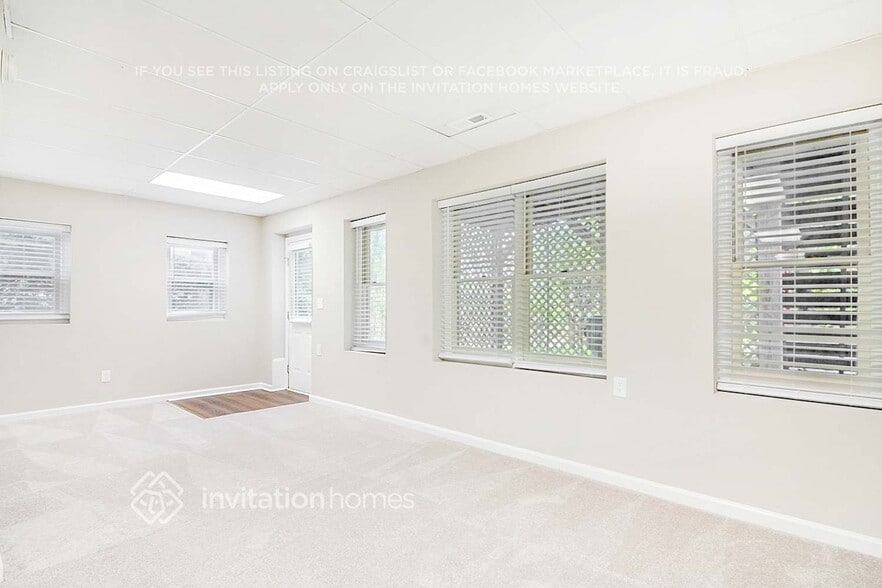 Building Photo - 5012 Royal Dornoch Dr