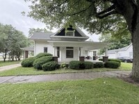 Building Photo - 512 S Pearl St