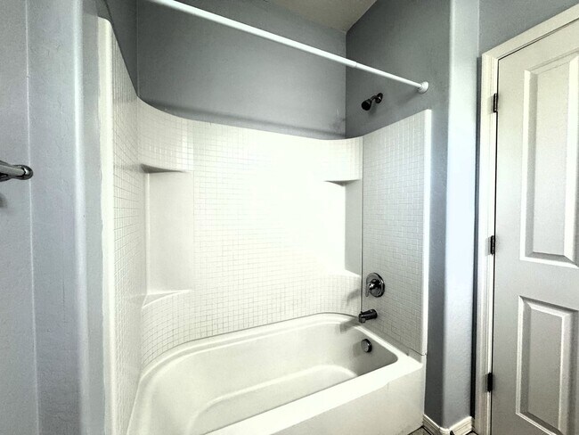 Building Photo - COMING SOON! LYONS GATE 5 BDRM + LOFT W CO...