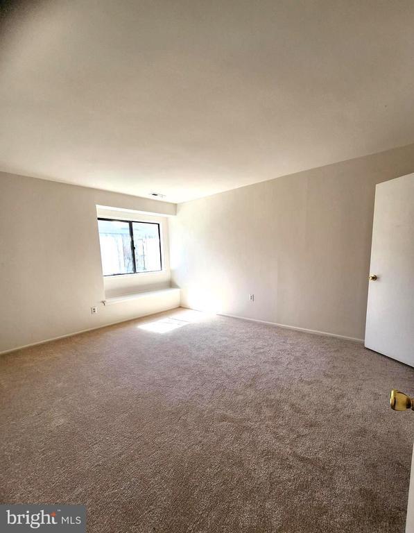 Building Photo - 103 Lucas Ln