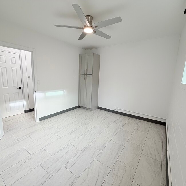 Den/office/ gym/ gaming room - 1739 Kamohoalii St