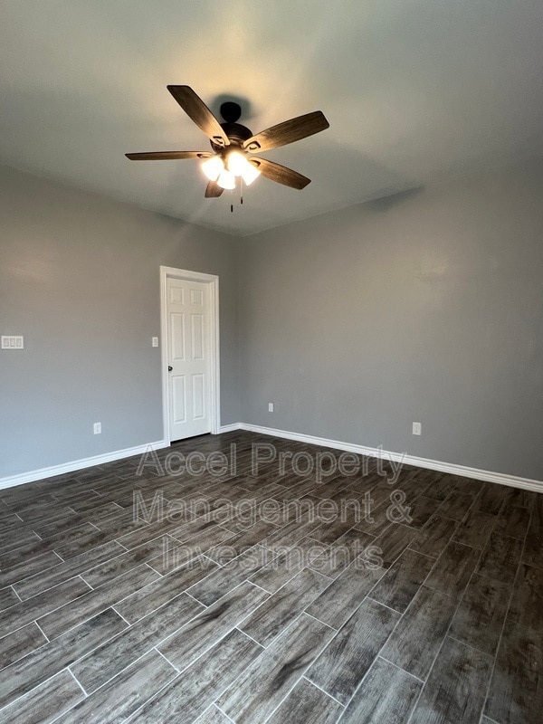 Building Photo - 5909 Puffin Ave