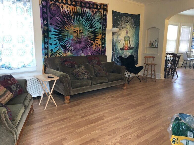 Building Photo - 1723 Vine St