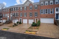 Building Photo - 4009 Timber Oak Trl