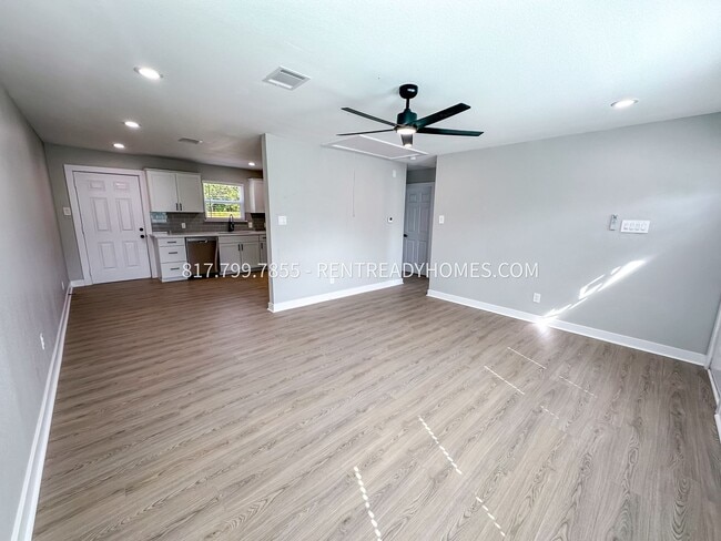 Building Photo - 6663 Myrtle St