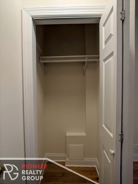 Building Photo - 2842 N Orchard St