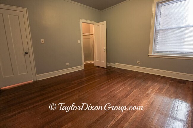 Building Photo - 6607 S Greenwood Ave