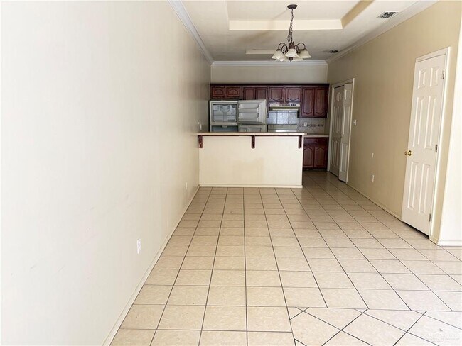 Building Photo - 1416 W Prosperity Dr