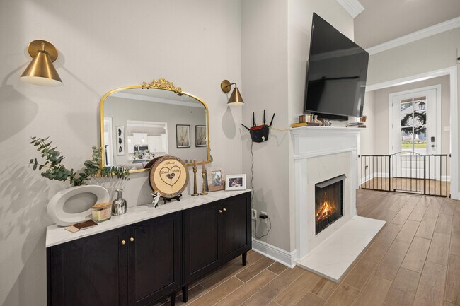 Building Photo - 212 Blaze Blvd