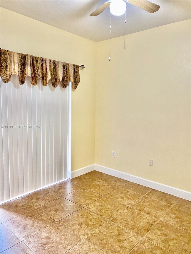 Building Photo - 11115 W Okeechobee Rd