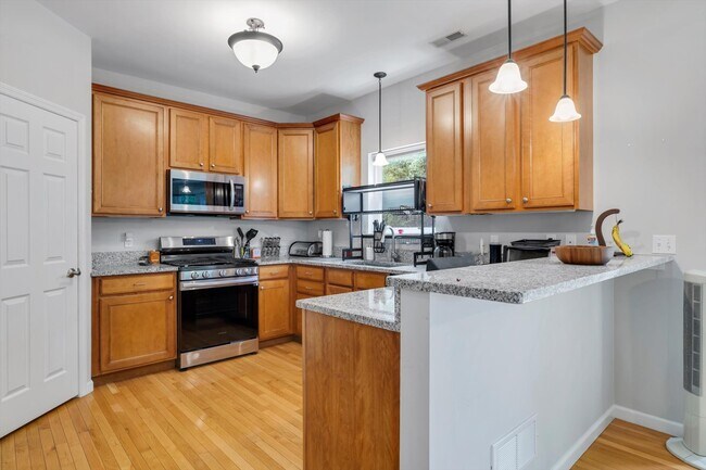 Building Photo - 8018 Presidio Ct