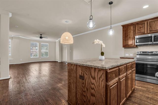 Building Photo - 2500 Rockbrook Dr