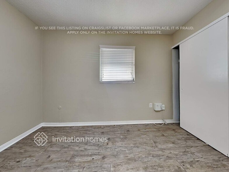Building Photo - 1744 Bentley St