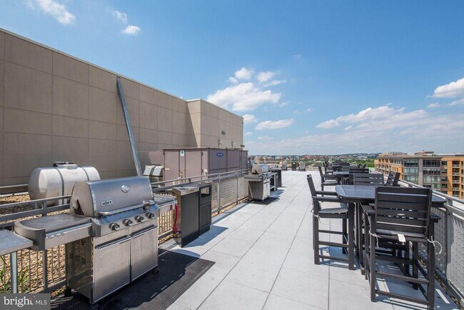 Building Photo - 555 Massachusetts Ave NW