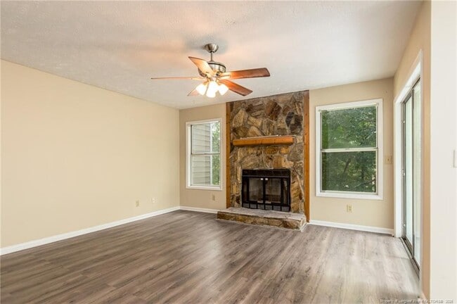 Building Photo - 1018 Wood Creek Dr