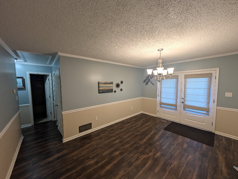 Building Photo - 140 Ridgeview Dr