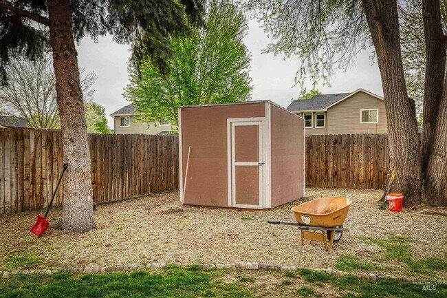 Building Photo - Cozy Single-Level Home in Quiet Neighborhood