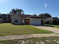 Building Photo - Gulf Breeze - Sandpiper Village - 3 bedroo...