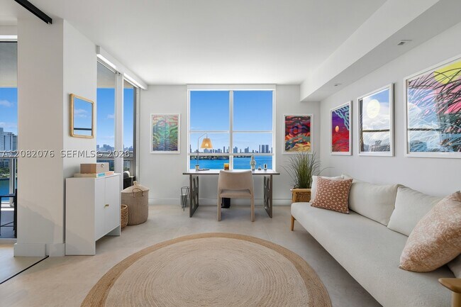 Building Photo - 1800 Sunset Harbour Dr