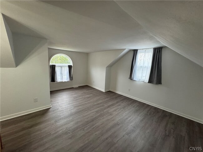 Building Photo - 103 Rockland Dr