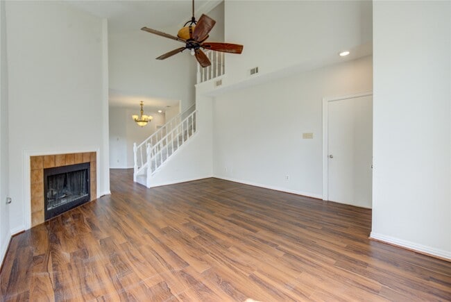 Building Photo - 308 N Ranch House Rd