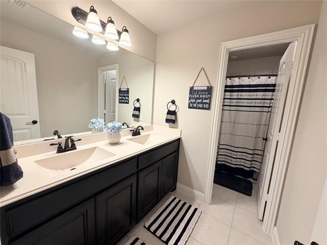 Building Photo - 305 Tottenham Ct