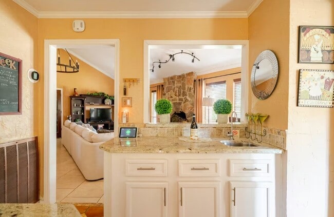 Building Photo - 2526 Creekway Cir