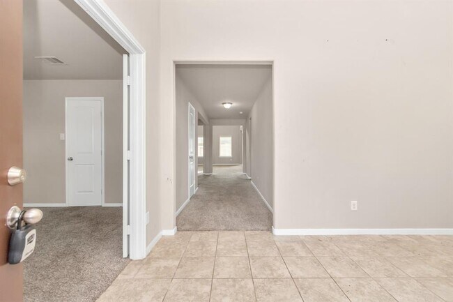 Building Photo - 9403 Limestone Ranch Ln