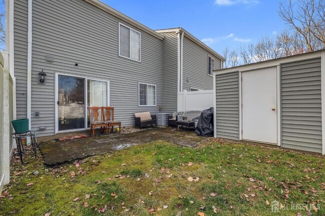 Building Photo - 89 Doe Ct