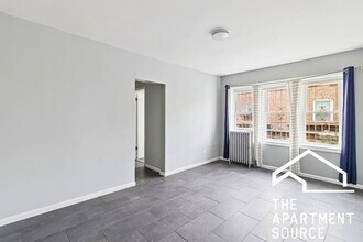 Building Photo - 6226 S Western Ave